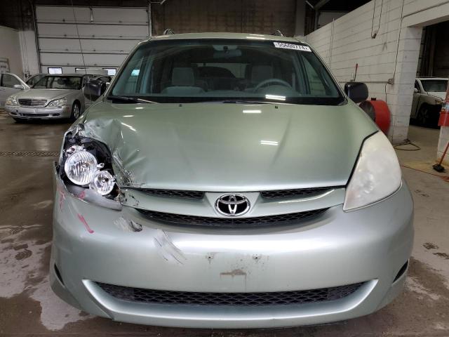 Photo 4 VIN: 5TDZK23CX8S211508 - TOYOTA SIENNA CE 