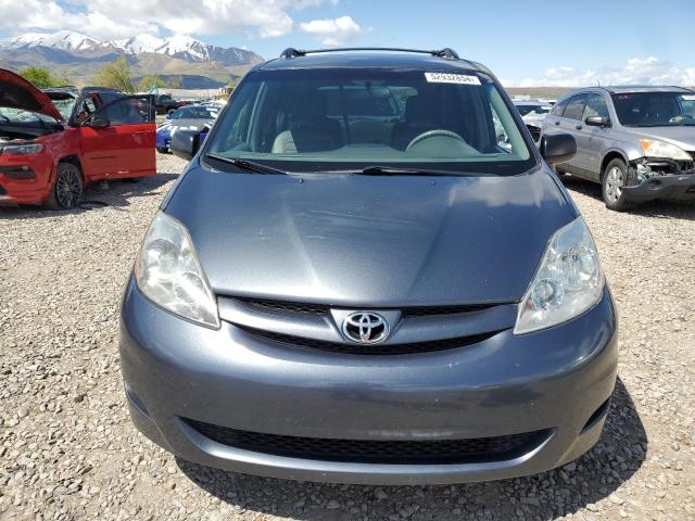 Photo 4 VIN: 5TDZK23CX9S251315 - TOYOTA SIENNA CE 