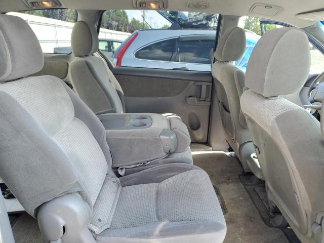 Photo 9 VIN: 5TDZK23CX9S255574 - TOYOTA SIENNA CE 