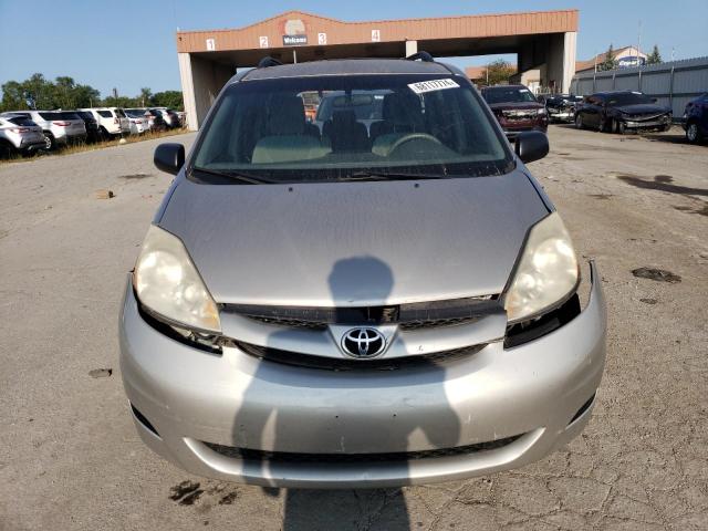 Photo 4 VIN: 5TDZK23CX9S257695 - TOYOTA SIENNA CE 