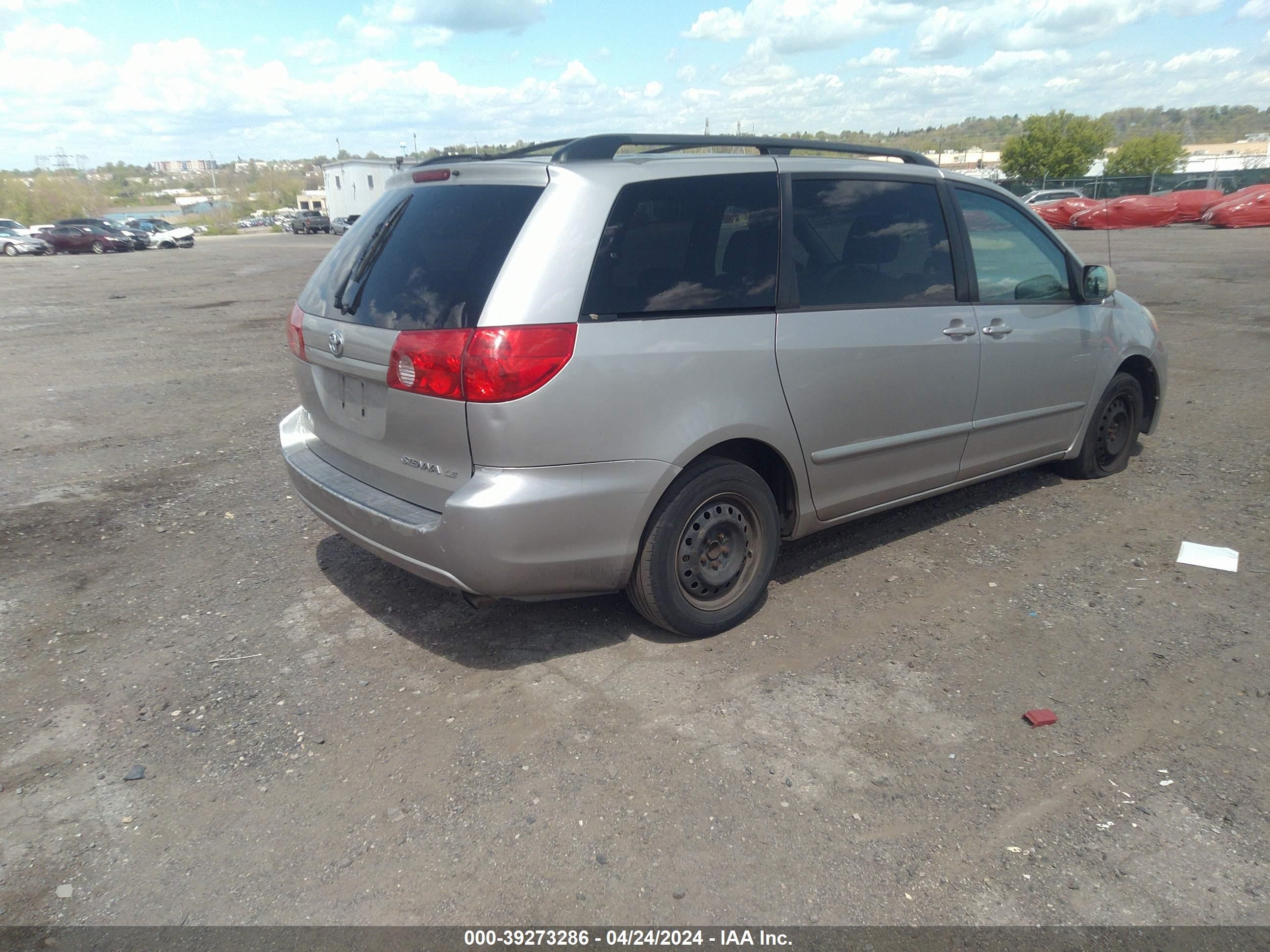 Photo 3 VIN: 5TDZK23CX9S278014 - TOYOTA SIENNA 