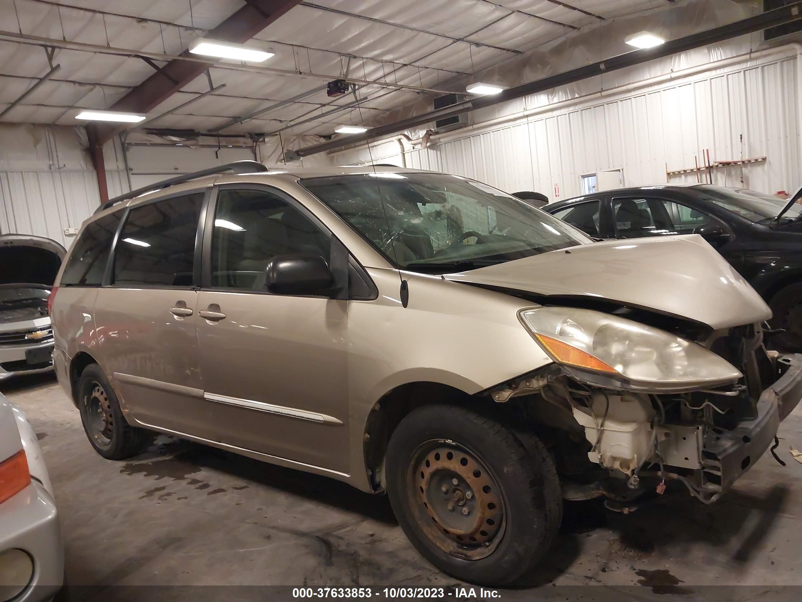 Photo 13 VIN: 5TDZK23CX9S282080 - TOYOTA SIENNA 