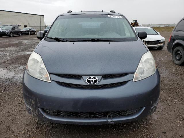 Photo 4 VIN: 5TDZK29C18S138486 - TOYOTA SIENNA CE 