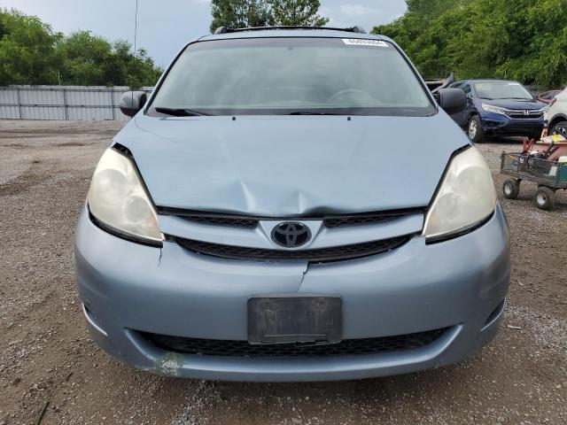 Photo 4 VIN: 5TDZK29C28S195893 - TOYOTA SIENNA CE 