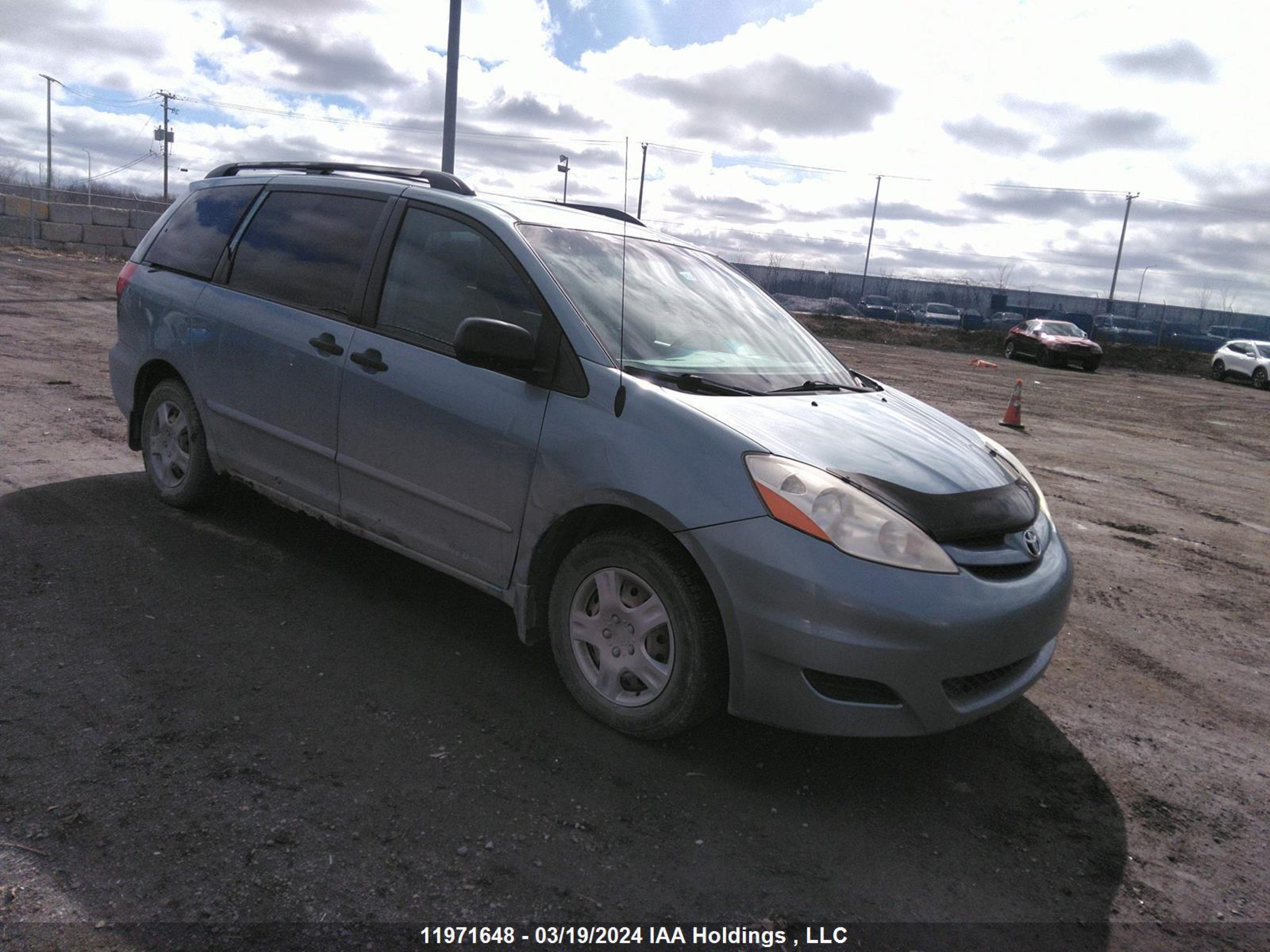 Photo 0 VIN: 5TDZK29C39S279450 - TOYOTA SIENNA 