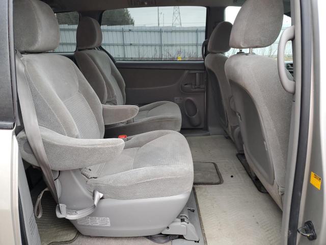 Photo 10 VIN: 5TDZK29C79S235676 - TOYOTA SIENNA CE 