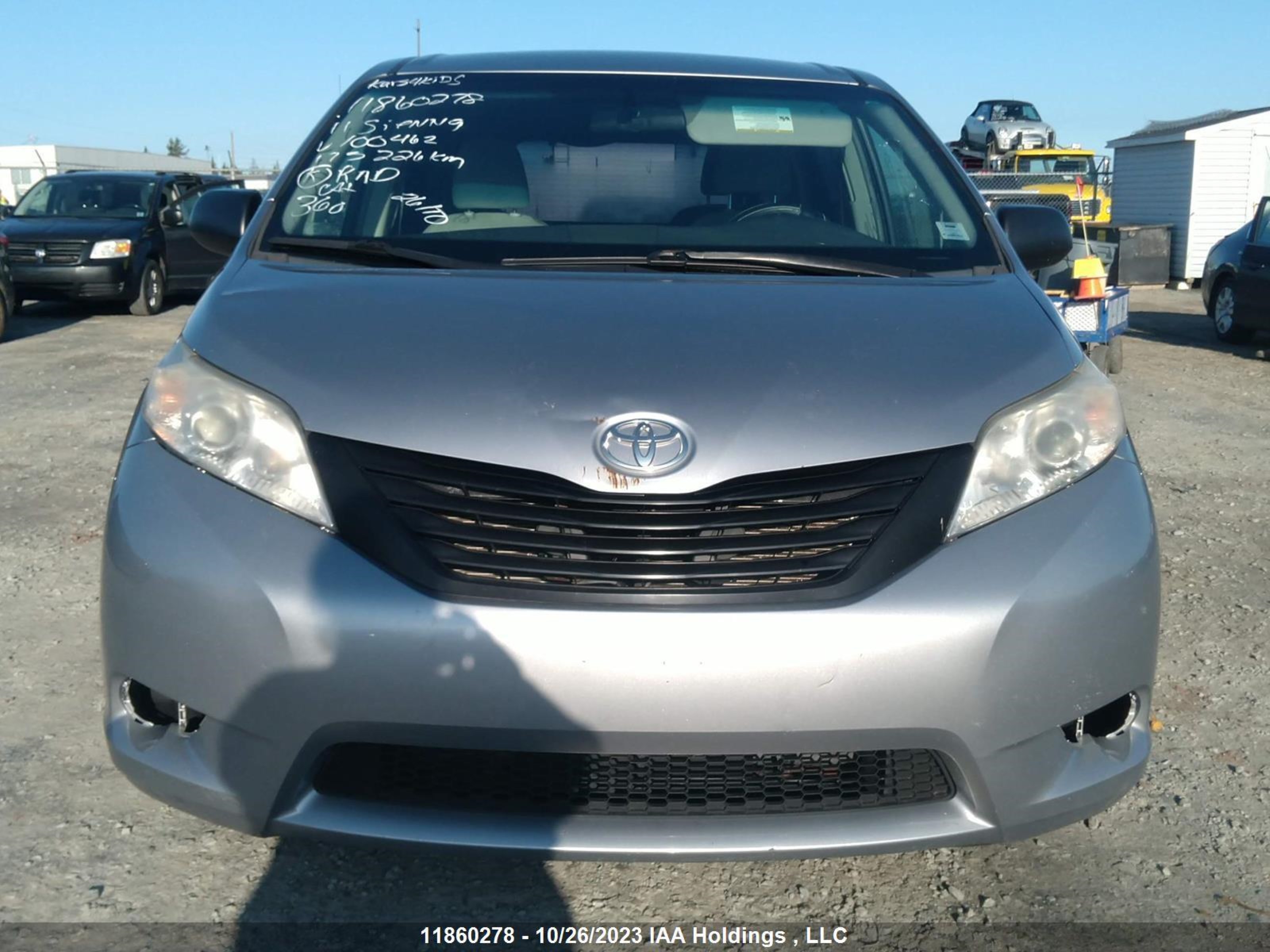 Photo 5 VIN: 5TDZK3DC0BS100462 - TOYOTA SIENNA 