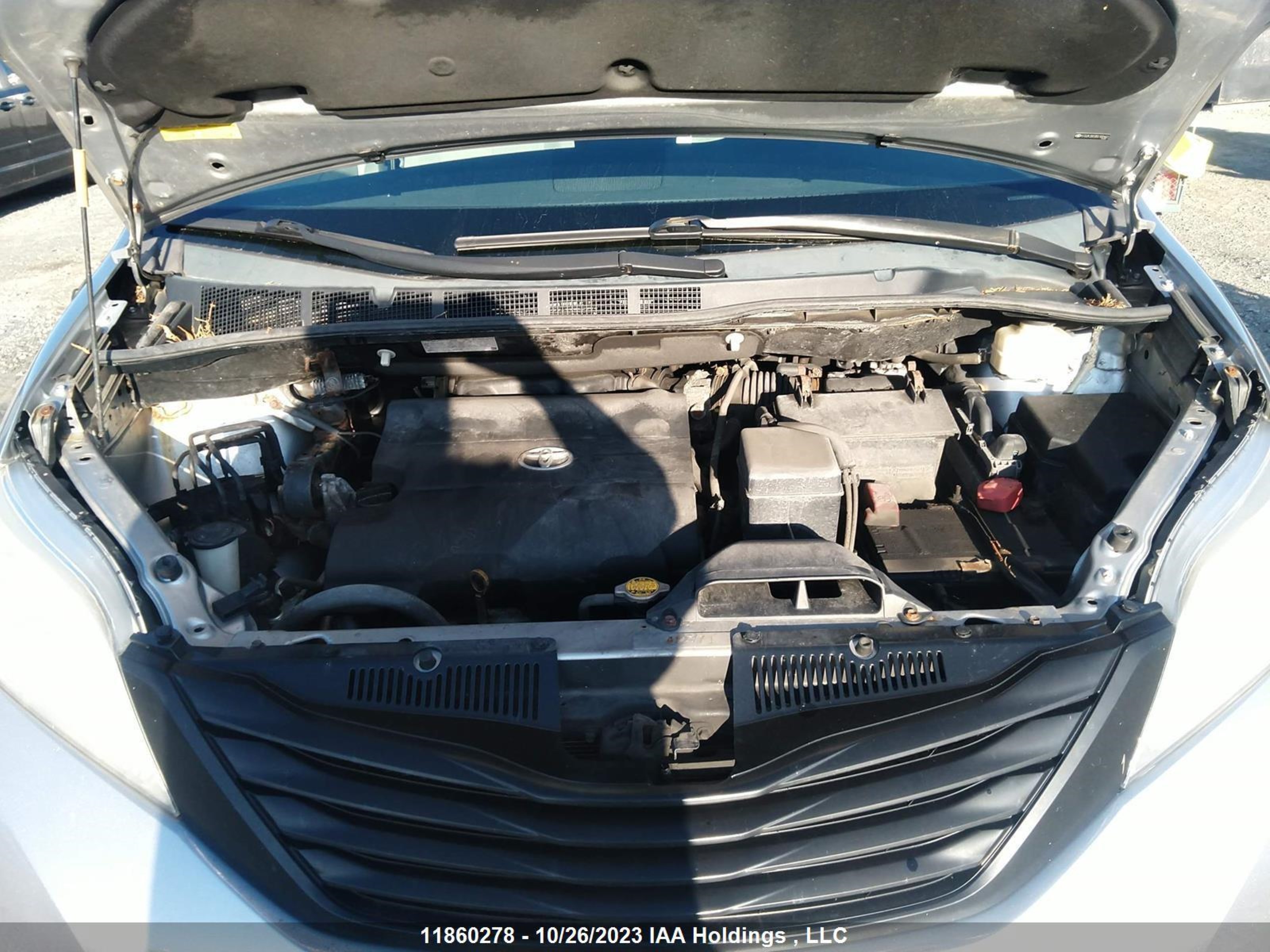 Photo 9 VIN: 5TDZK3DC0BS100462 - TOYOTA SIENNA 