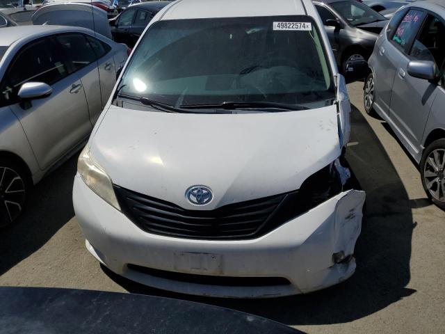 Photo 4 VIN: 5TDZK3DC0CS177446 - TOYOTA SIENNA 