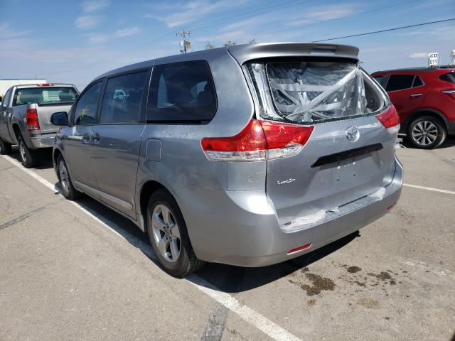 Photo 2 VIN: 5TDZK3DC0CS266191 - TOYOTA SIENNA 