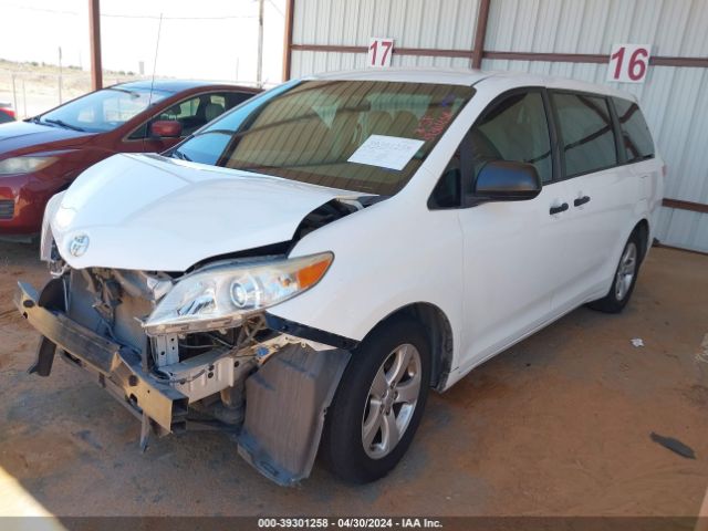 Photo 1 VIN: 5TDZK3DC0DS335933 - TOYOTA SIENNA 