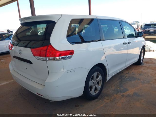 Photo 3 VIN: 5TDZK3DC0DS335933 - TOYOTA SIENNA 