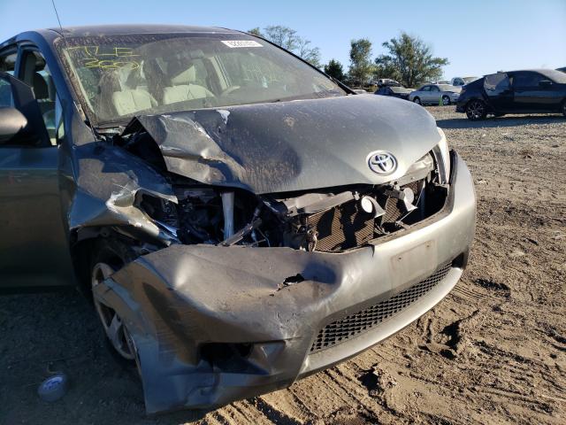 Photo 8 VIN: 5TDZK3DC0DS360640 - TOYOTA SIENNA 