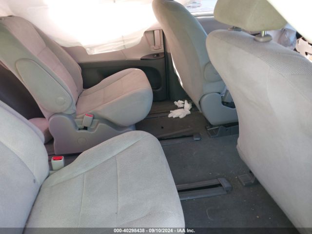 Photo 7 VIN: 5TDZK3DC0FS568388 - TOYOTA SIENNA 