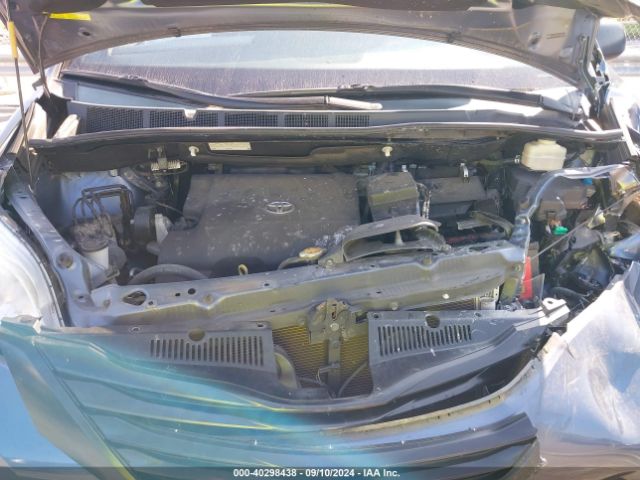 Photo 9 VIN: 5TDZK3DC0FS568388 - TOYOTA SIENNA 