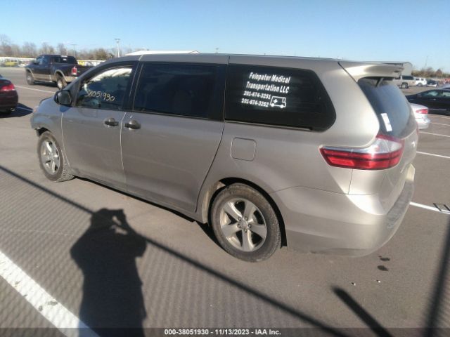 Photo 2 VIN: 5TDZK3DC0FS568679 - TOYOTA SIENNA 