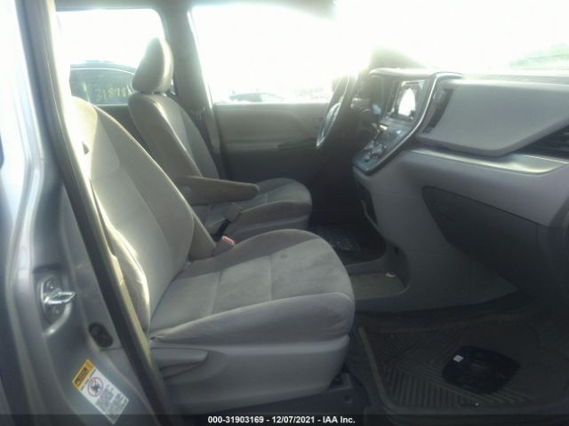 Photo 4 VIN: 5TDZK3DC0FS607089 - TOYOTA SIENNA 