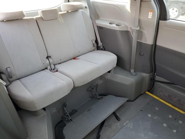 Photo 10 VIN: 5TDZK3DC0FS644157 - TOYOTA SIENNA 