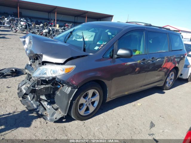 Photo 1 VIN: 5TDZK3DC1CS199097 - TOYOTA SIENNA 