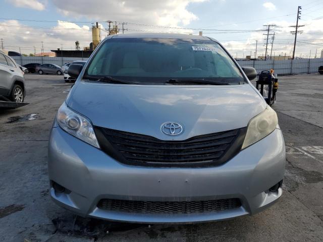 Photo 4 VIN: 5TDZK3DC1DS290159 - TOYOTA SIENNA 