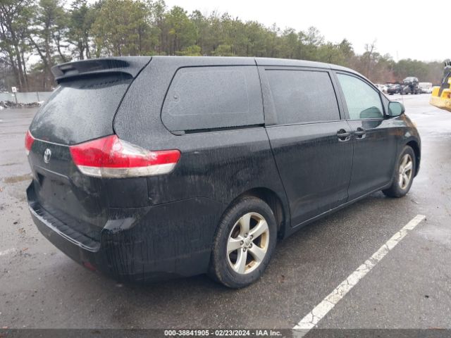 Photo 3 VIN: 5TDZK3DC1DS395719 - TOYOTA SIENNA 