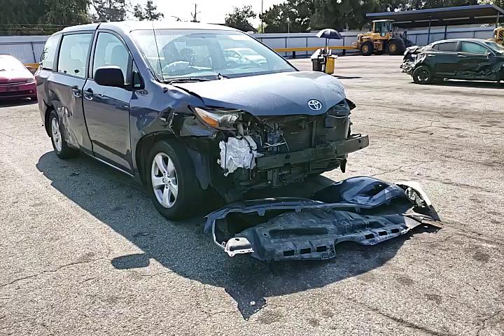 Photo 10 VIN: 5TDZK3DC1ES429336 - TOYOTA SIENNA 