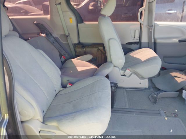 Photo 7 VIN: 5TDZK3DC1ES474194 - TOYOTA SIENNA 