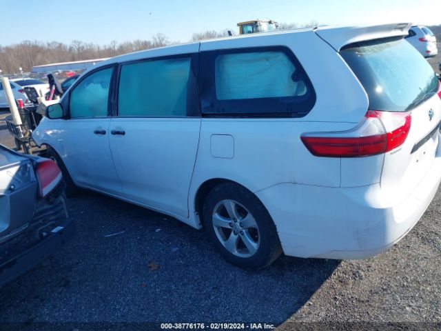 Photo 2 VIN: 5TDZK3DC1FS588603 - TOYOTA SIENNA 