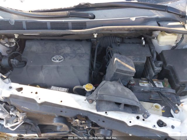 Photo 9 VIN: 5TDZK3DC1FS588603 - TOYOTA SIENNA 