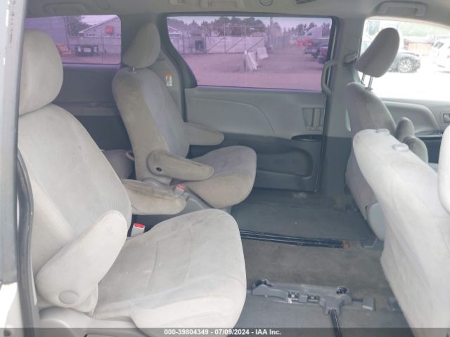 Photo 7 VIN: 5TDZK3DC1FS608428 - TOYOTA SIENNA 