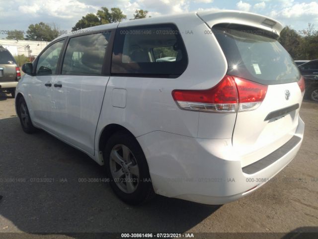 Photo 2 VIN: 5TDZK3DC2BS101225 - TOYOTA SIENNA 