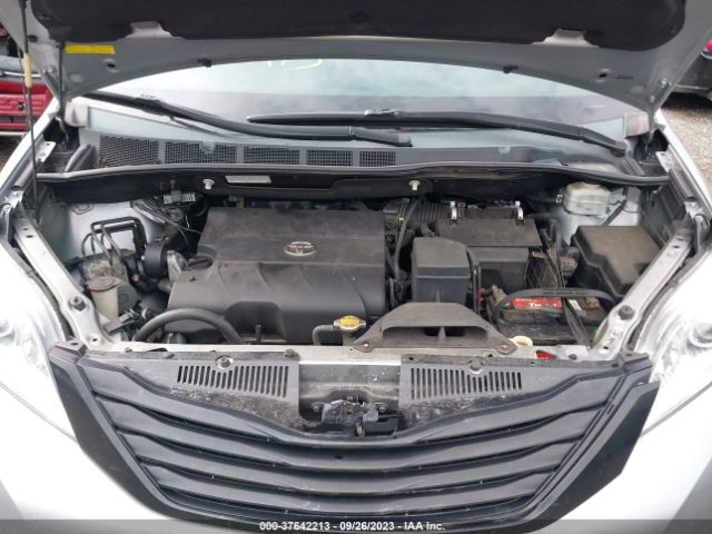 Photo 9 VIN: 5TDZK3DC2BS133205 - TOYOTA SIENNA 