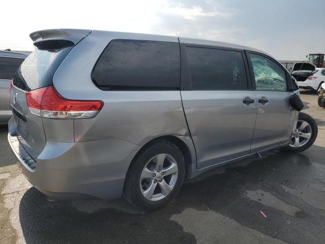 Photo 2 VIN: 5TDZK3DC2CS182020 - TOYOTA SIENNA 