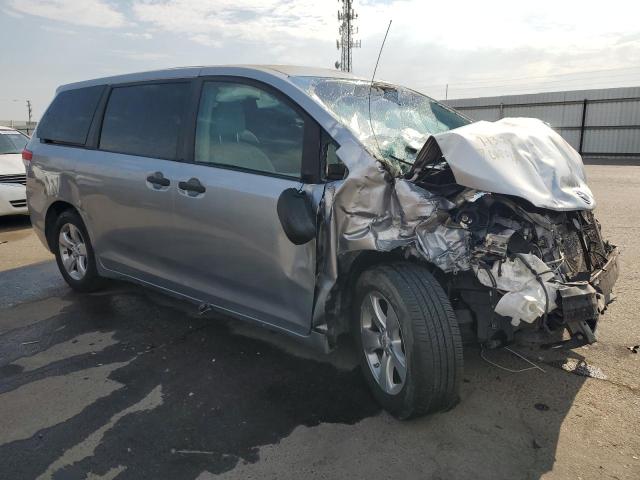 Photo 3 VIN: 5TDZK3DC2CS182020 - TOYOTA SIENNA 