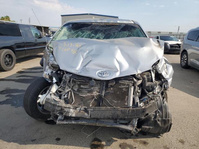 Photo 4 VIN: 5TDZK3DC2CS182020 - TOYOTA SIENNA 