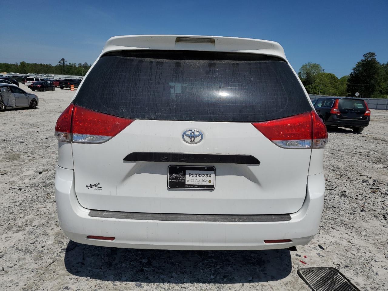 Photo 5 VIN: 5TDZK3DC2CS241504 - TOYOTA SIENNA 