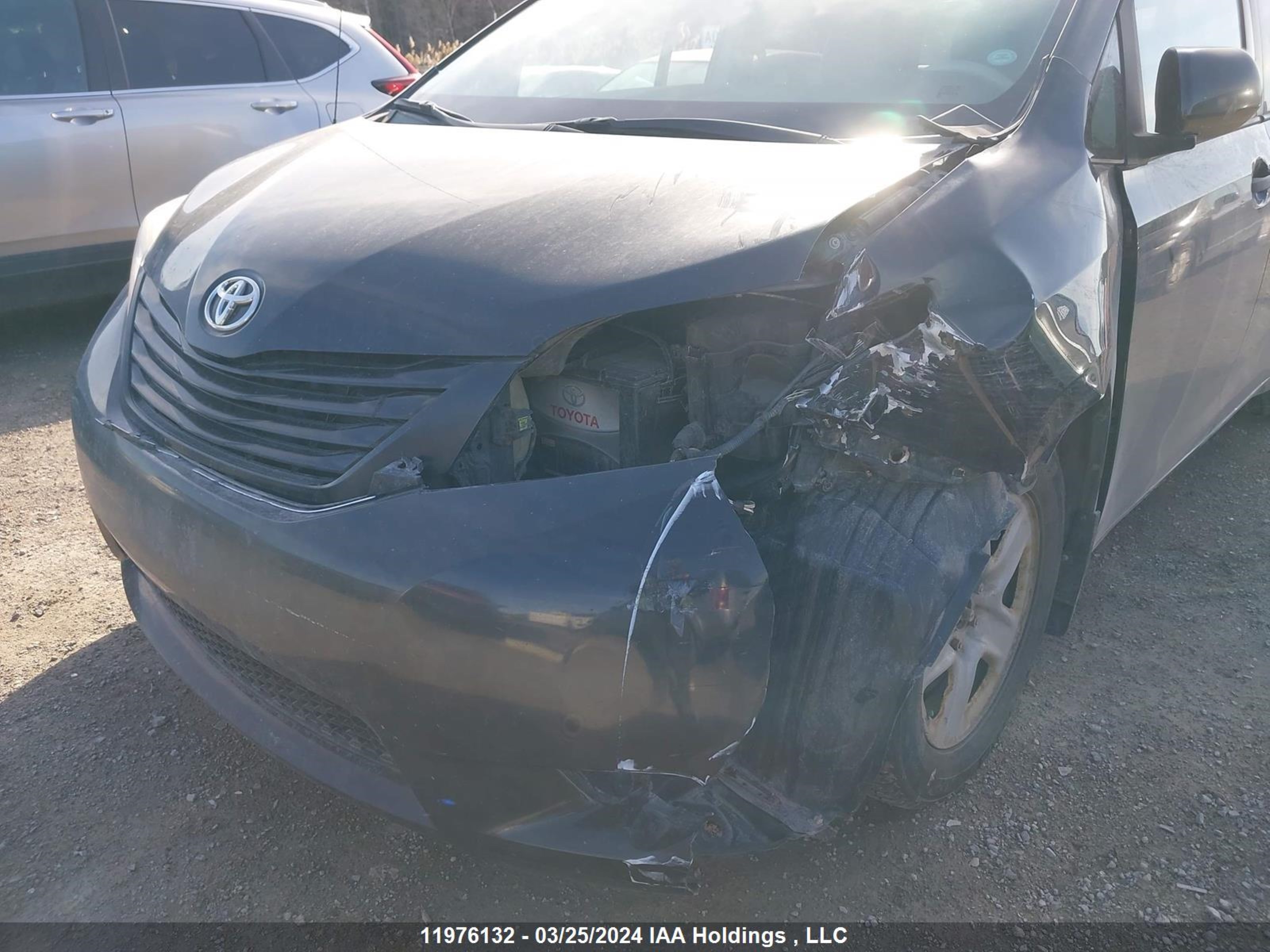 Photo 5 VIN: 5TDZK3DC2DS336923 - TOYOTA SIENNA 