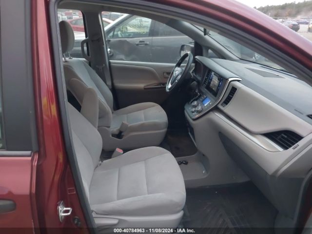 Photo 4 VIN: 5TDZK3DC2FS665348 - TOYOTA SIENNA 