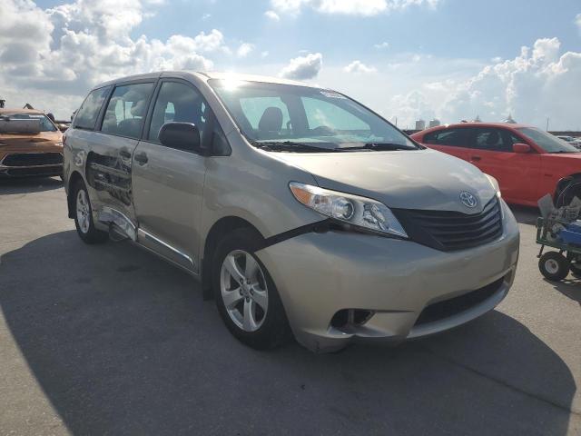 Photo 3 VIN: 5TDZK3DC2GS744679 - TOYOTA SIENNA 