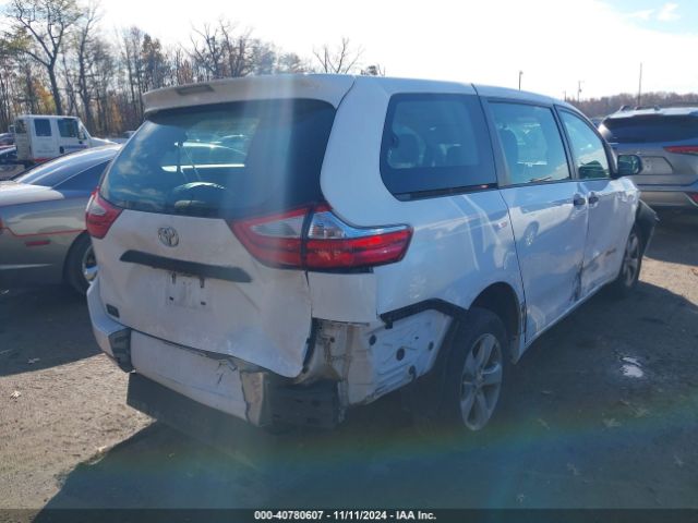 Photo 3 VIN: 5TDZK3DC2GS755617 - TOYOTA SIENNA 