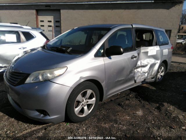 Photo 1 VIN: 5TDZK3DC3BS040743 - TOYOTA SIENNA 