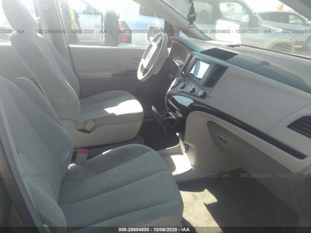 Photo 4 VIN: 5TDZK3DC3BS072964 - TOYOTA SIENNA 