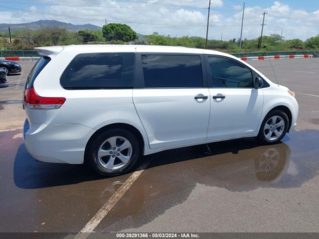 Photo 3 VIN: 5TDZK3DC3BS092891 - TOYOTA SIENNA 