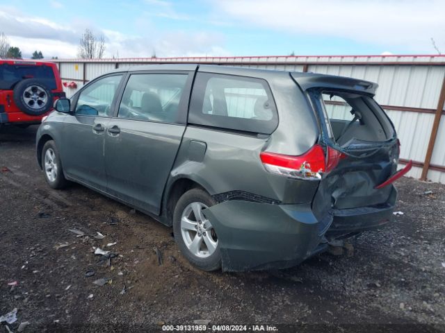 Photo 2 VIN: 5TDZK3DC3BS111603 - TOYOTA SIENNA 