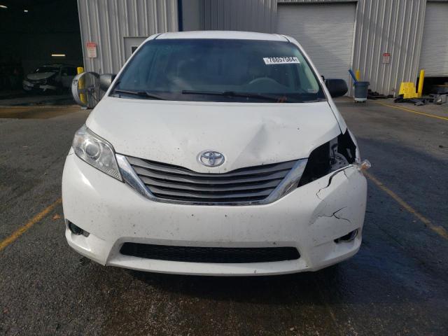 Photo 4 VIN: 5TDZK3DC3BS147517 - TOYOTA SIENNA 