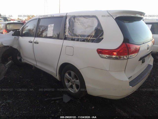 Photo 2 VIN: 5TDZK3DC3BS163572 - TOYOTA SIENNA 