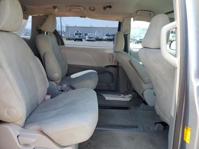 Photo 10 VIN: 5TDZK3DC3DS301730 - TOYOTA SIENNA 