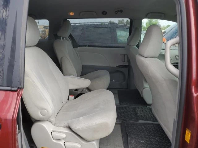 Photo 10 VIN: 5TDZK3DC3DS313585 - TOYOTA SIENNA 