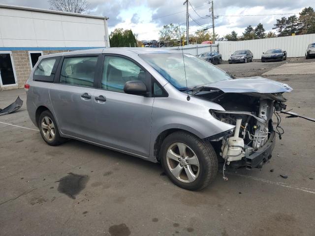 Photo 3 VIN: 5TDZK3DC3DS384558 - TOYOTA ALL MODELS 