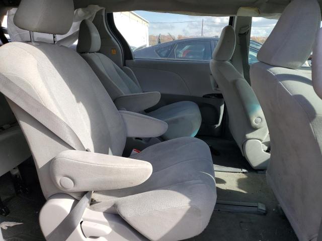 Photo 10 VIN: 5TDZK3DC3DS388738 - TOYOTA SIENNA 